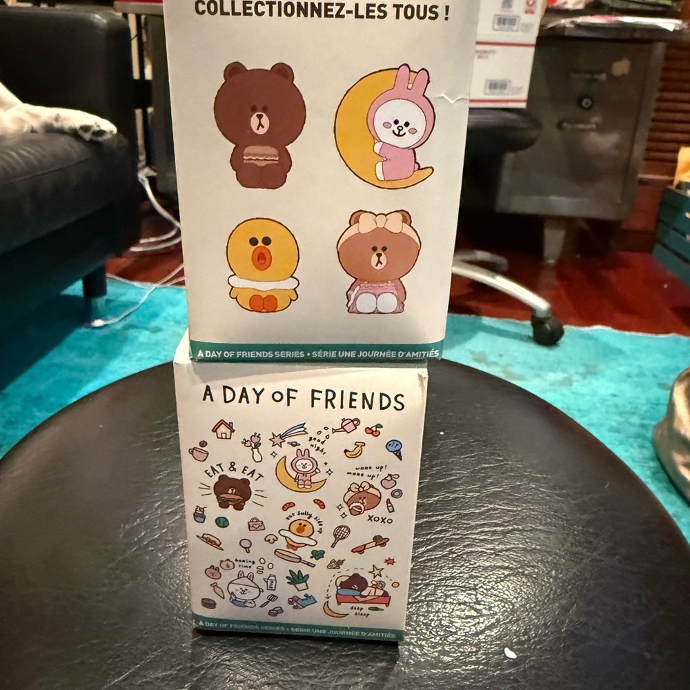 Line Friends Keychain Box unopened -6 boxes total - Picture 5 of 7